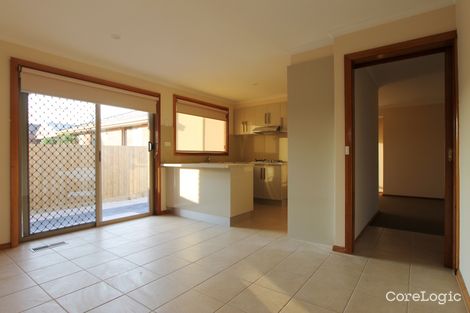 Property photo of 2/15 Prince Of Wales Avenue Mill Park VIC 3082