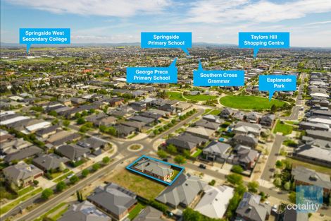 Property photo of 8 Pacific Boulevard Taylors Hill VIC 3037