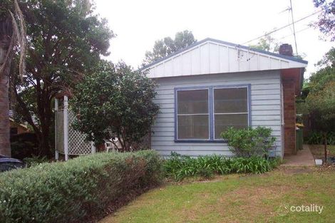 13 Lexington Pde, Green Point, NSW 2251