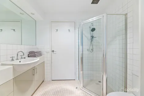 Property photo of 43/174 Esplanade East Port Melbourne VIC 3207