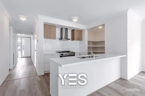 Property photo of 6 Bonifacio Road Clyde VIC 3978