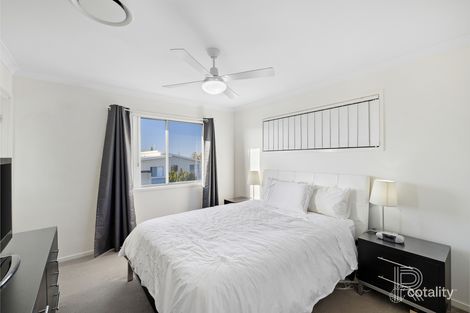 Property photo of 36/2 Photinia Crescent Mountain Creek QLD 4557