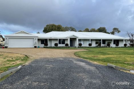 7 Oxley Plains Rd, Oxley, VIC 3678