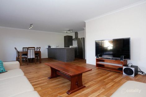 Property photo of 14 Conferta Link Banksia Grove WA 6031