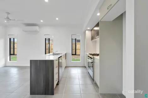 Property photo of 34 Darling Circuit Plainland QLD 4341