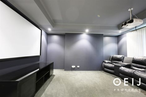 Property photo of 15 Mala Way Success WA 6164