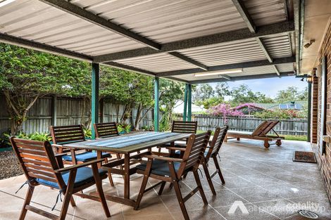 Property photo of 27 Settlers Circuit Forest Lake QLD 4078