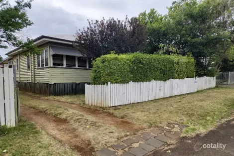 26 Clark St, South Toowoomba, QLD 4350