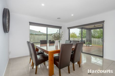 Property photo of 8 Highland Way Warragul VIC 3820