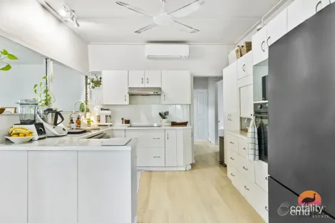 Property photo of 151 Bawden Street Berserker QLD 4701