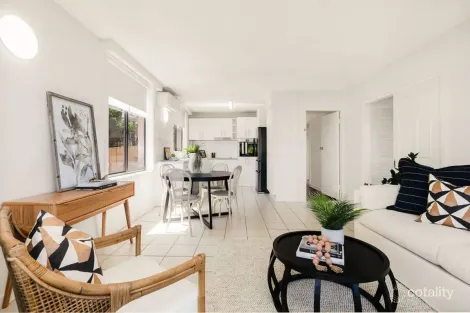 Property photo of 1/2 Arncliffe Avenue Port Macquarie NSW 2444