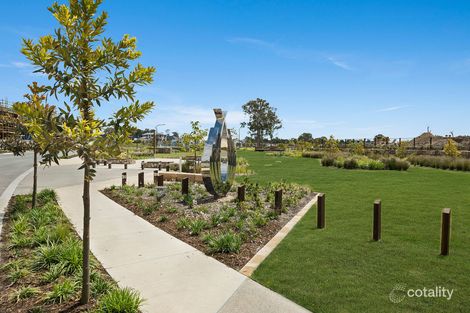 8 Arundel Springs Ave, Arundel, QLD 4214