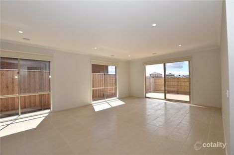 Property photo of 17 Chevron Street Tarneit VIC 3029