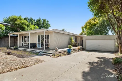 1 Iona Ct, Cowes, VIC 3922