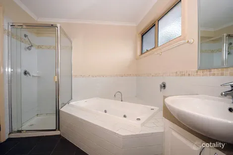 Property photo of 5/2 View Road Glen Waverley VIC 3150