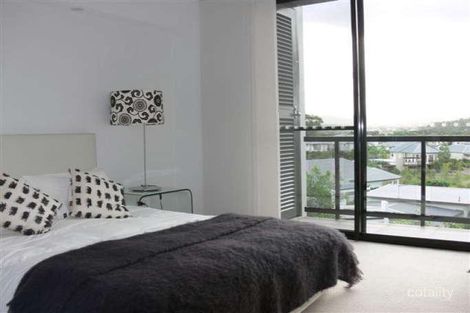 Property photo of 5/305 Easthill Drive Robina QLD 4226