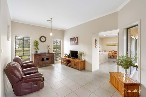 Property photo of 17 Esk Circuit Maitland Vale NSW 2320