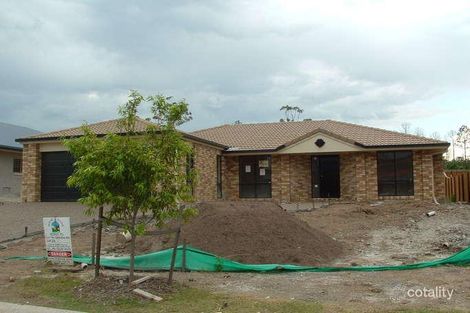 Property photo of 16 Carmarthen Circuit Pacific Pines QLD 4211