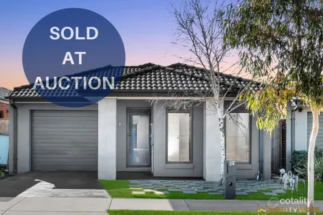 Property photo of 24 Crestfield Way Wyndham Vale VIC 3024
