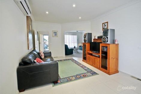 Property photo of 2/6 Dirkala Court Mulgrave VIC 3170