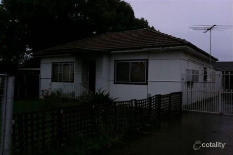 1 Lals Pde, Fairfield East, NSW 2165