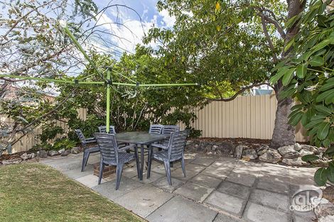 Property photo of 28 Marsengo Road Bateman WA 6150