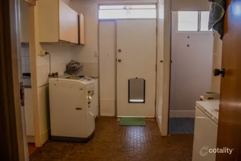 Property photo of 9 Hawks Place Laverton WA 6440