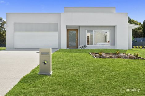 27 Livistona Pl, Banksia Beach, QLD 4507