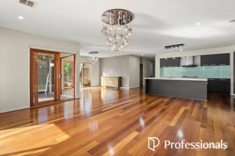 Property photo of 16 Aspen Crescent Point Cook VIC 3030