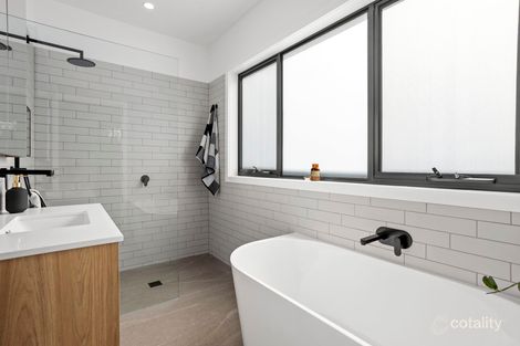 Property photo of 126 Beavers Road Northcote VIC 3070