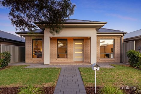 7 Gowrie St, Seaford Heights, SA 5169
