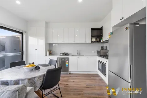 Property photo of 6/36 Malachite Drive Tarneit VIC 3029