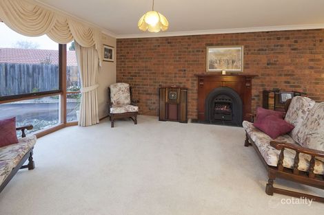 Property photo of 11 Firbank Close Langwarrin VIC 3910