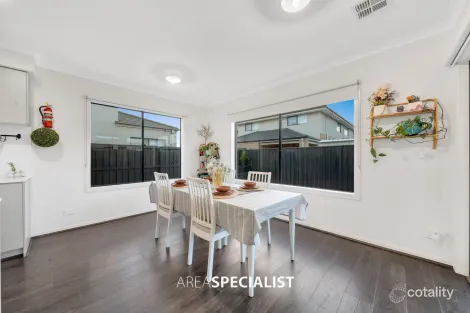 Property photo of 78 Smiths Lane Clyde North VIC 3978