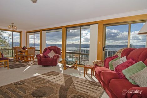 Property photo of 2/24 Edith Avenue Sandy Bay TAS 7005