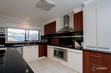 Property photo of 5 Martin Court Golden Square VIC 3555