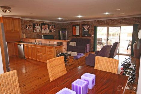 Property photo of 5 Eureka Place Hillvue NSW 2340
