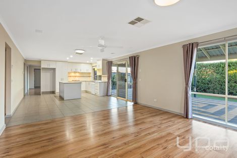 Property photo of 32 Toulouse Crescent Hoppers Crossing VIC 3029