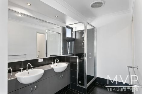 Property photo of 13 Monticola Gardens Aubin Grove WA 6164
