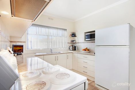 Property photo of 17 Gwenola Court North Bendigo VIC 3550