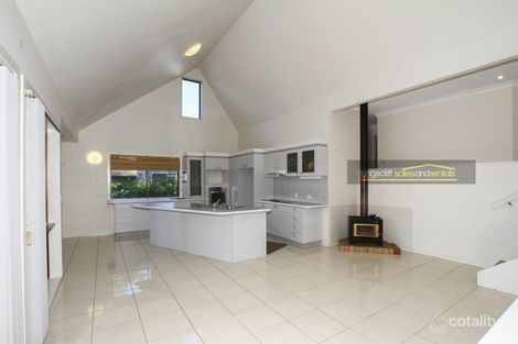 Property photo of 8 Shady Lane Banora Point NSW 2486