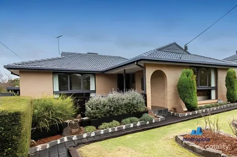 21 Camelot Dr, Glen Waverley, VIC 3150