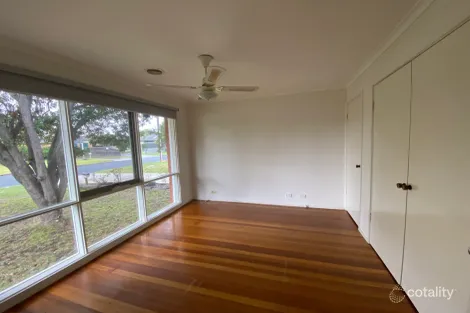 Property photo of 16 Sheeran Crescent Lara VIC 3212
