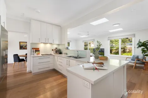 Property photo of 19 Knowlman Avenue Pymble NSW 2073