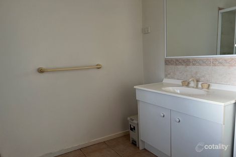 Property photo of 26 Seacombe Place Cranbourne VIC 3977