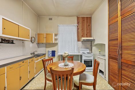 Property photo of 37 Mathews Street West Tamworth NSW 2340