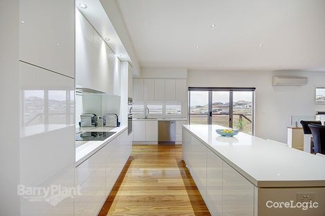 Property photo of 10 Mosman Way Highton VIC 3216
