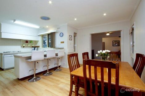 Property photo of 2 Polaris Drive Sale VIC 3850