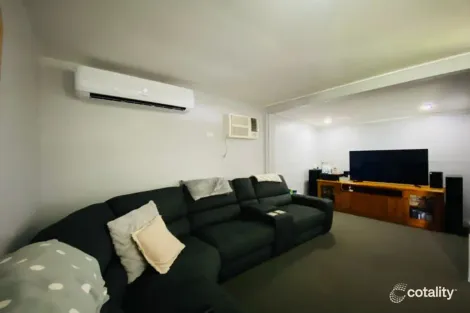 Property photo of 3 Armstrong Crescent Dysart QLD 4745