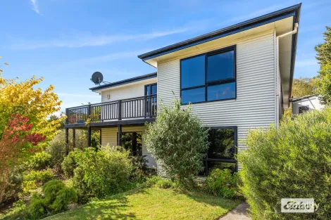Property photo of 11 Evelyn Street Penguin TAS 7316